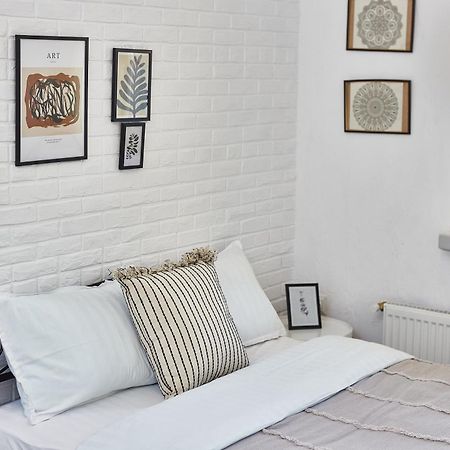City Rooms Apartments Odessa Exterior foto